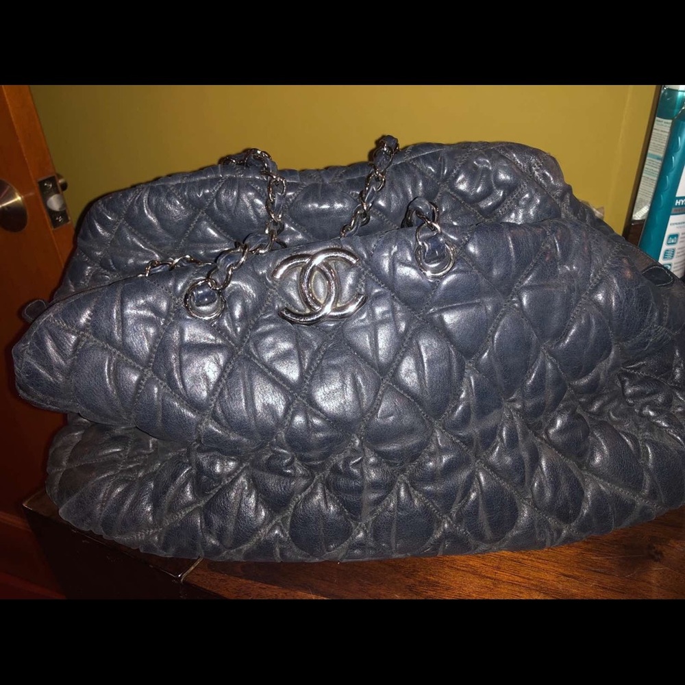 Chanel quilted handbag with CC logo